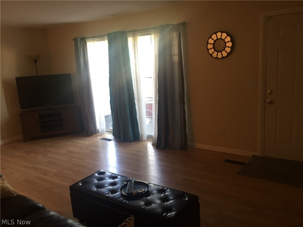 Fairfax Manor Condo - Residential Lease