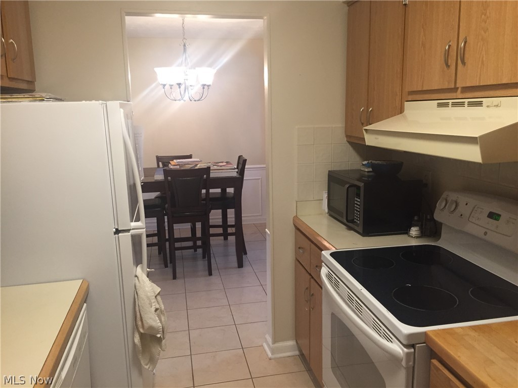 Fairfax Manor Condo - Residential Lease