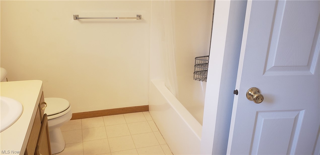 High Pointe/Geauga Condo Ph I - Residential Lease