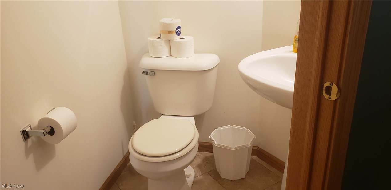 High Pointe/Geauga Condo Ph I - Residential Lease