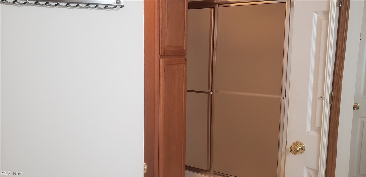 High Pointe/Geauga Condo Ph I - Residential Lease