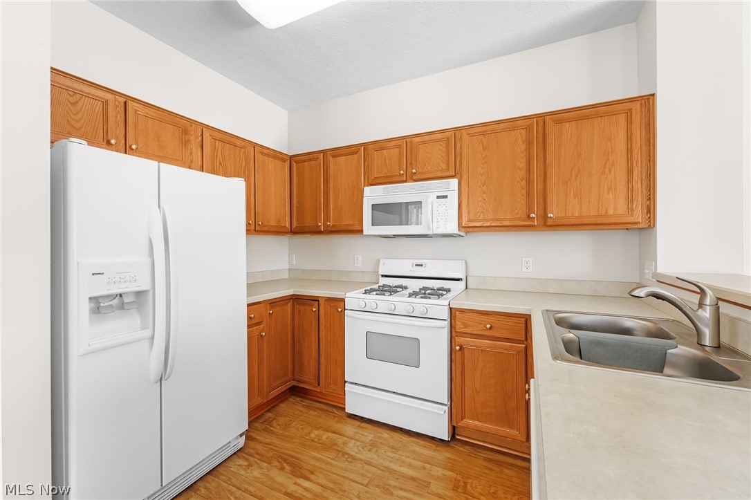 Avenbury Lakes Ph 07 - Residential