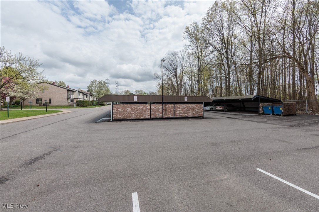 Middleburg Heights, Ohio 44130, United States, 2 Bedrooms Bedrooms, ,1 BathroomBathrooms,Residential,Pending,121754