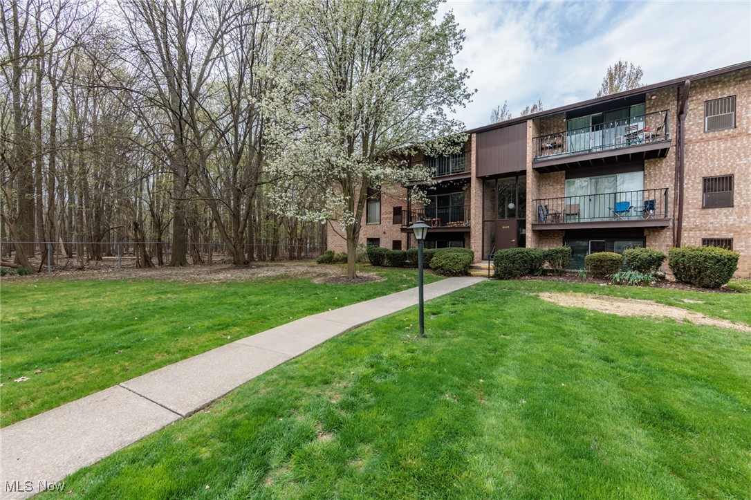 Middleburg Heights, Ohio 44130, United States, 2 Bedrooms Bedrooms, ,1 BathroomBathrooms,Residential,Pending,121754