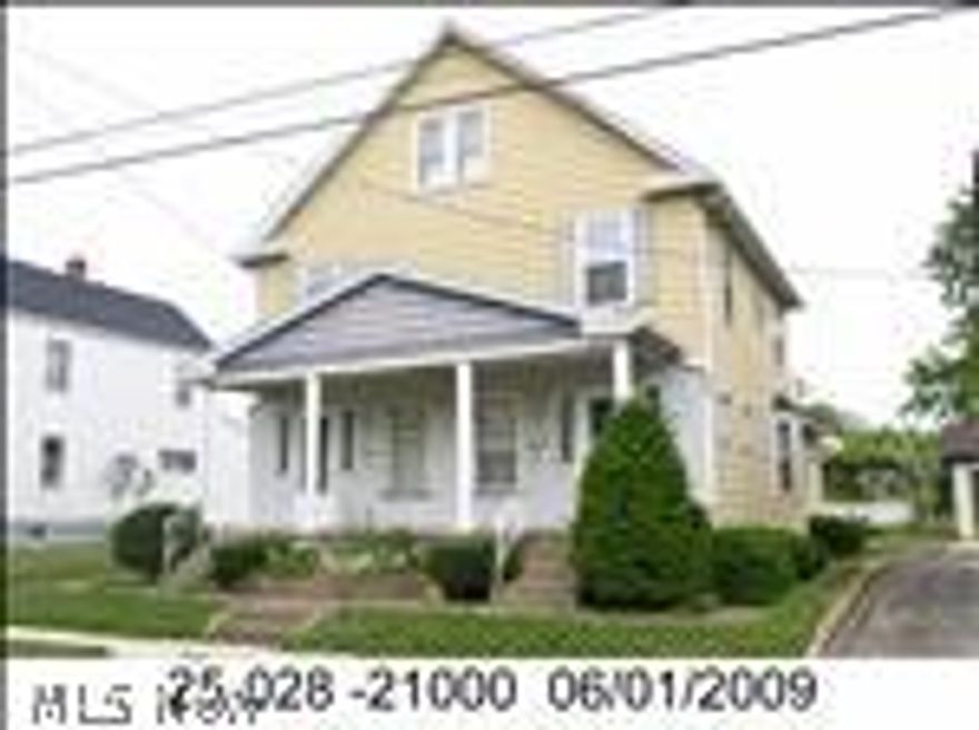 Duplex 311 Scott has no appliances no central air.  313 Scott has refrigerator and stove and central air. Not currently rented. Rents for $500 per month. Each unit has 2 bedrooms, livingroom and diningroom. Each unit has 2 baths and own full basement. Tenants pay all utilities.