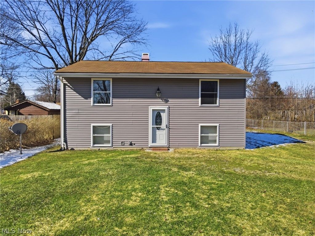 Photo of 1500 Oldsmar Avenue, Madison, OH 44057 (MLS # 5190931)