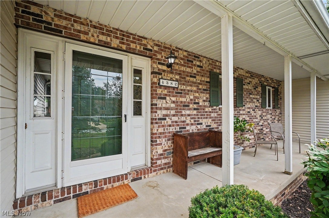 4382 Bunker Lane