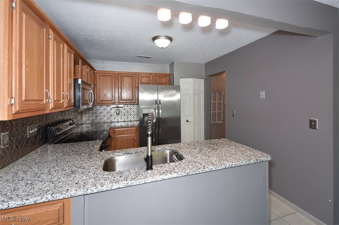 Twelve Oak Clstr - Residential
