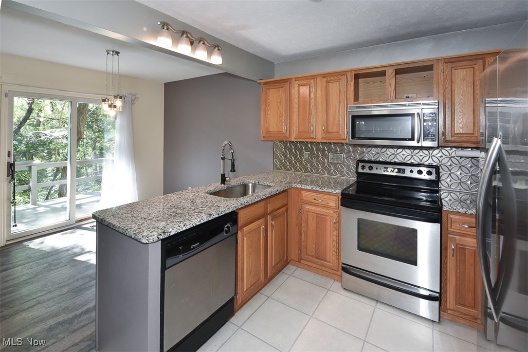 Twelve Oak Clstr - Residential