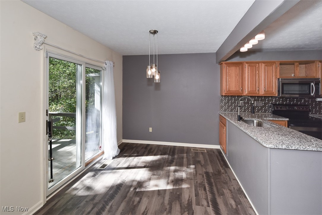 Twelve Oak Clstr - Residential