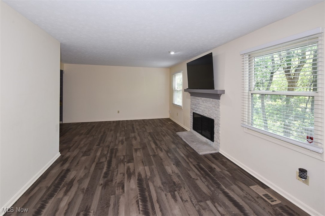 Twelve Oak Clstr - Residential