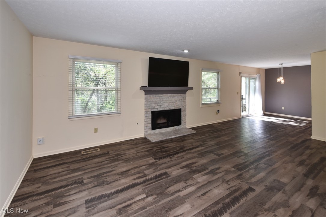 Twelve Oak Clstr - Residential