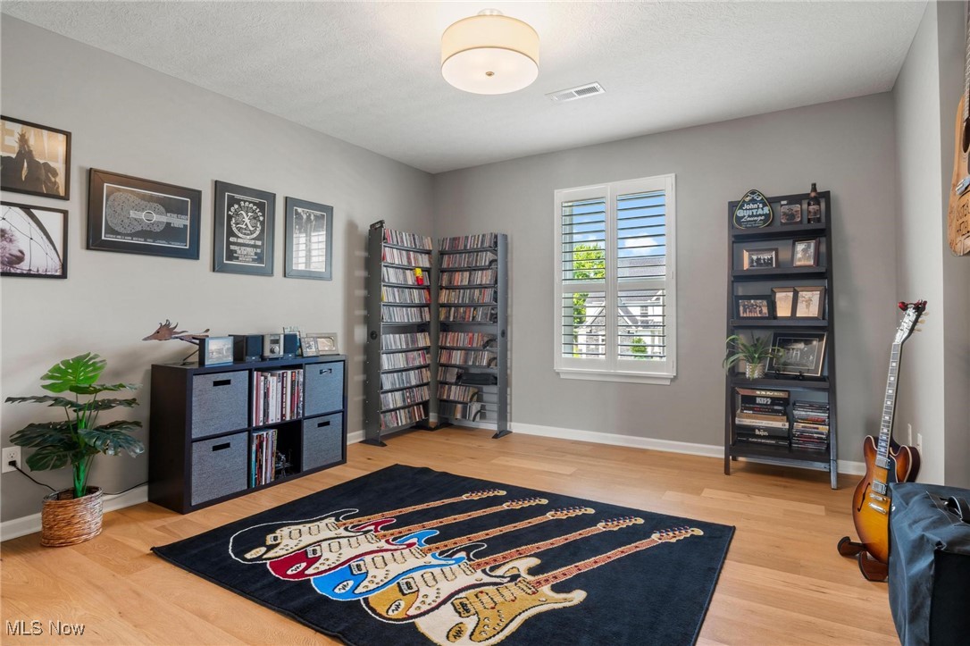 Avon Lake, Ohio 44012, United States, 5 Bedrooms Bedrooms, ,4 BathroomsBathrooms,Residential,Active,162188