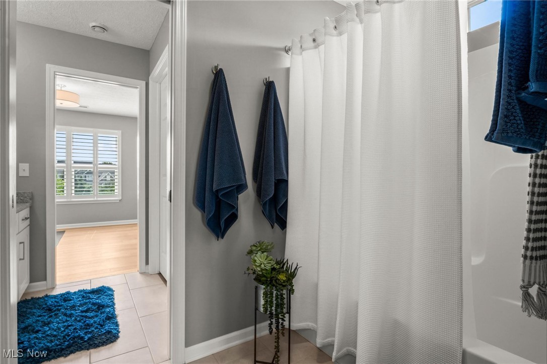 Avon Lake, Ohio 44012, United States, 5 Bedrooms Bedrooms, ,4 BathroomsBathrooms,Residential,Active,162188