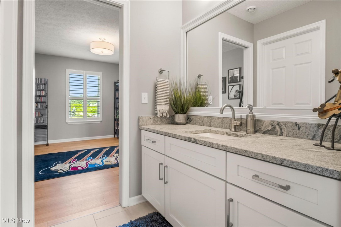 Avon Lake, Ohio 44012, United States, 5 Bedrooms Bedrooms, ,4 BathroomsBathrooms,Residential,Active,162188