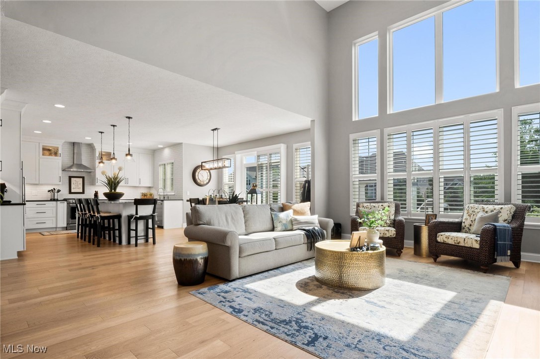 Avon Lake, Ohio 44012, United States, 5 Bedrooms Bedrooms, ,4 BathroomsBathrooms,Residential,Active,162188