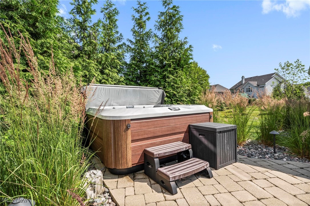 Avon Lake, Ohio 44012, United States, 5 Bedrooms Bedrooms, ,4 BathroomsBathrooms,Residential,Active,162188