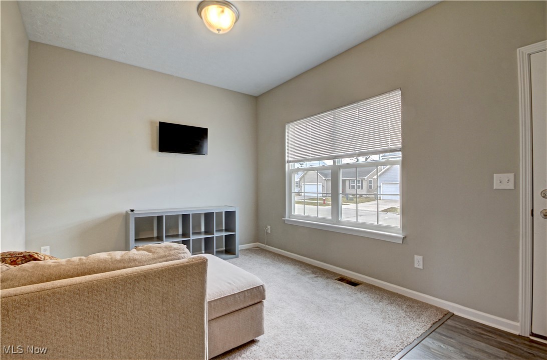 3463 Magnolia Drive, Lorain, Ohio image 4