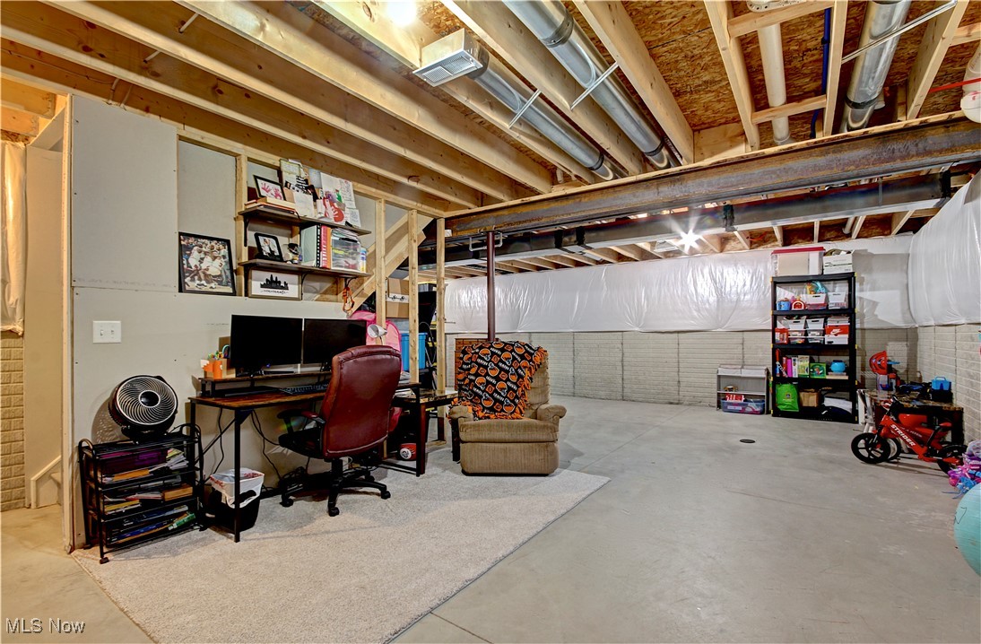 3463 Magnolia Drive, Lorain, Ohio image 32