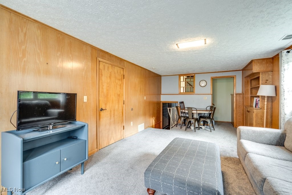 Revere Vill Sub - Residential