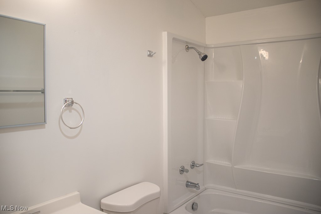 2208 Cherry Hill Avenue, Youngstown, Ohio image 11