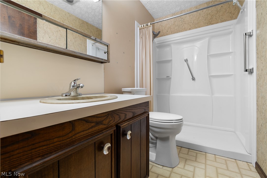 Green Sec 32 - Residential Income