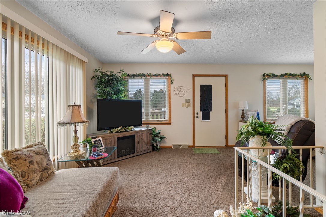 Green Sec 32 - Residential Income