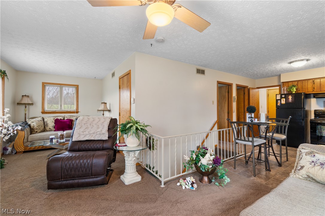 Green Sec 32 - Residential Income