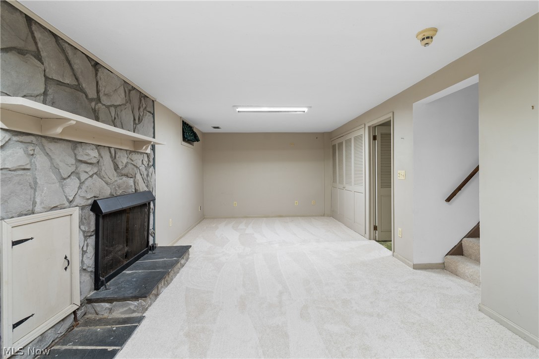 Green Sec 32 - Residential Income