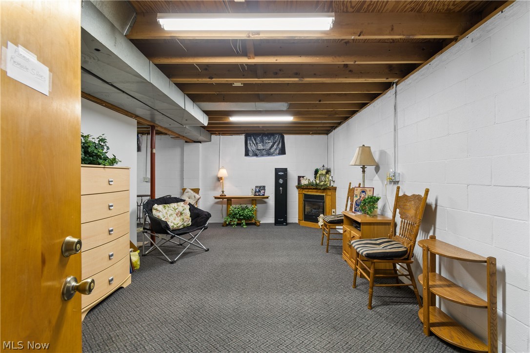 Green Sec 32 - Residential Income