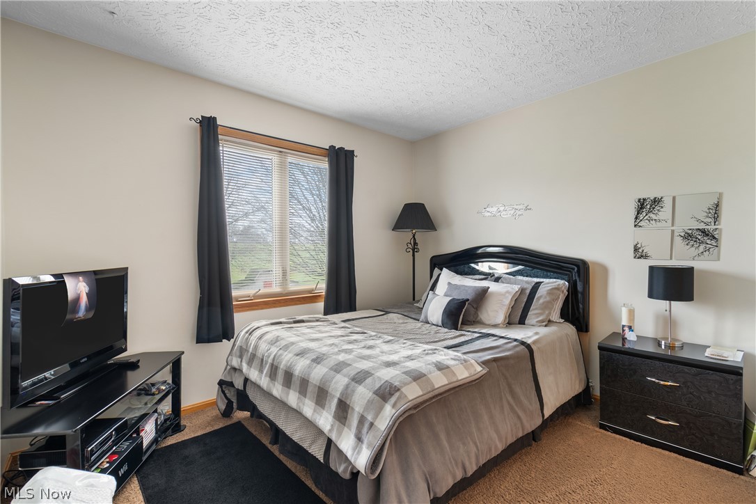 Green Sec 32 - Residential Income