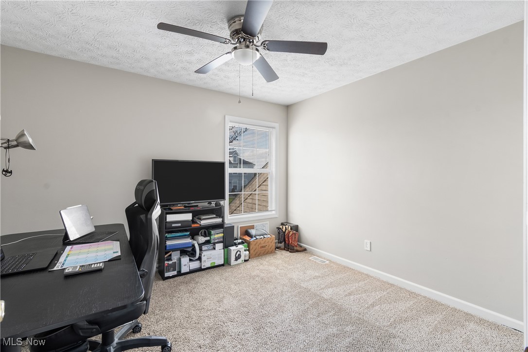 4805 Parwich Circle, Canton, Ohio image 20