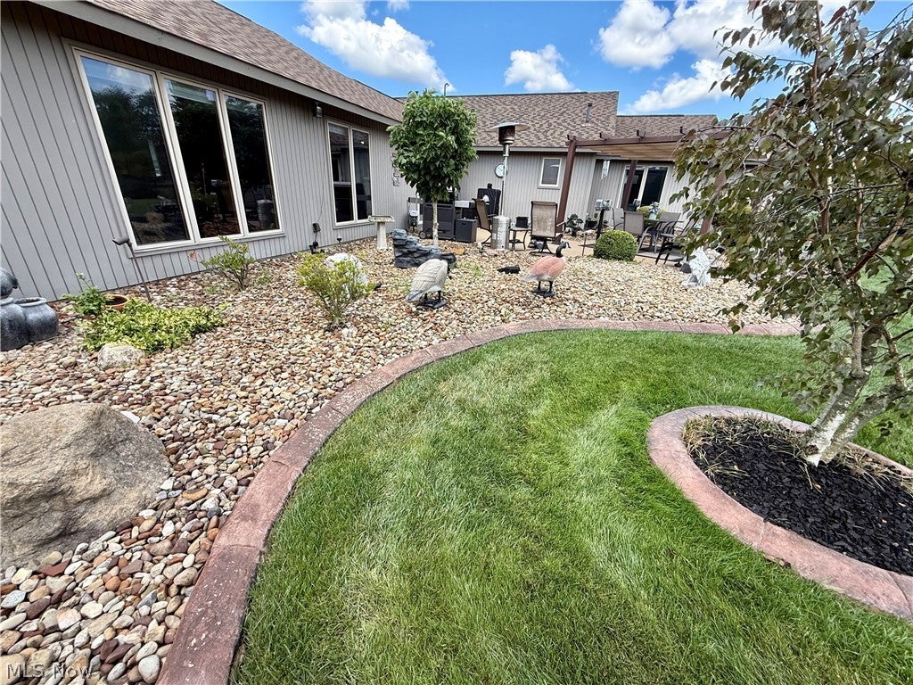 33065 Cobblestone Circle