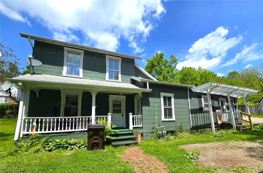 Photo of 753 Glendale Road, Marietta, OH 45750 (MLS # 5209904)