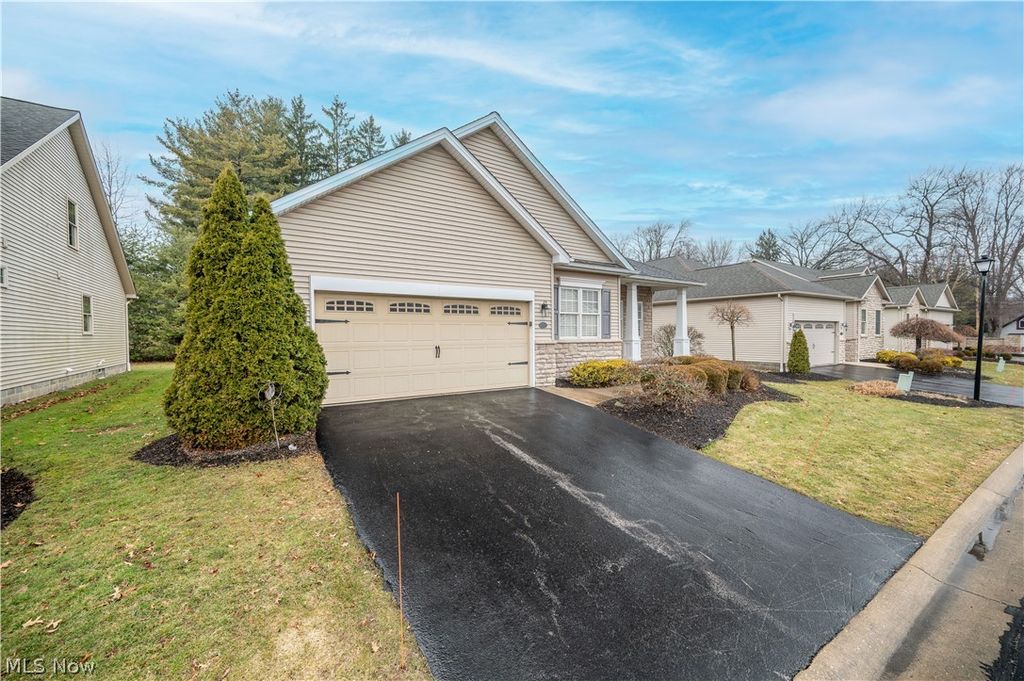 Photo of 30 Barnstone Lane #18, Canfield, OH 44406 (MLS # 5190747)