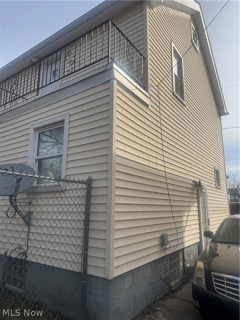 Stuart Frisbie & Fords - Residential