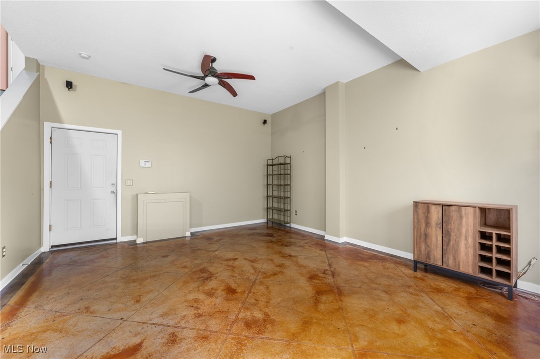 Cleveland, Ohio 44102, United States, 3 Bedrooms Bedrooms, ,3 BathroomsBathrooms,Residential,Pending,148120