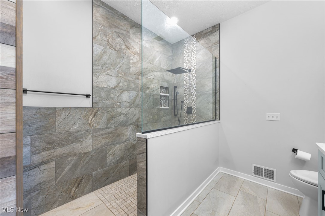 Cleveland, Ohio 44102, United States, 3 Bedrooms Bedrooms, ,3 BathroomsBathrooms,Residential,Pending,148120