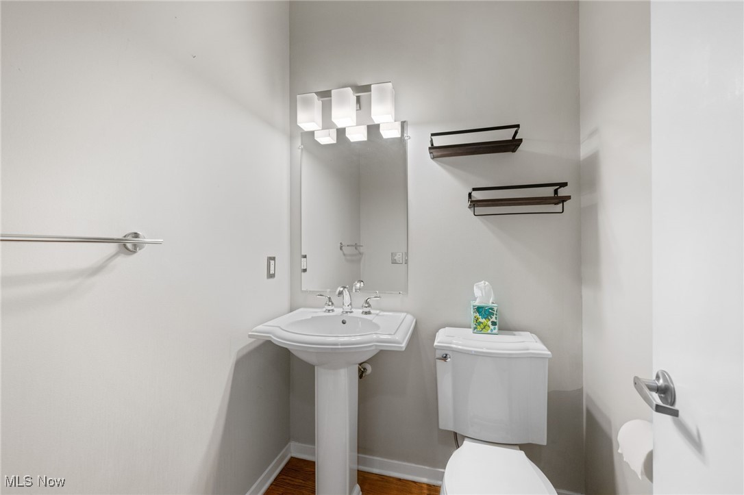 Cleveland, Ohio 44102, United States, 3 Bedrooms Bedrooms, ,3 BathroomsBathrooms,Residential,Pending,148120