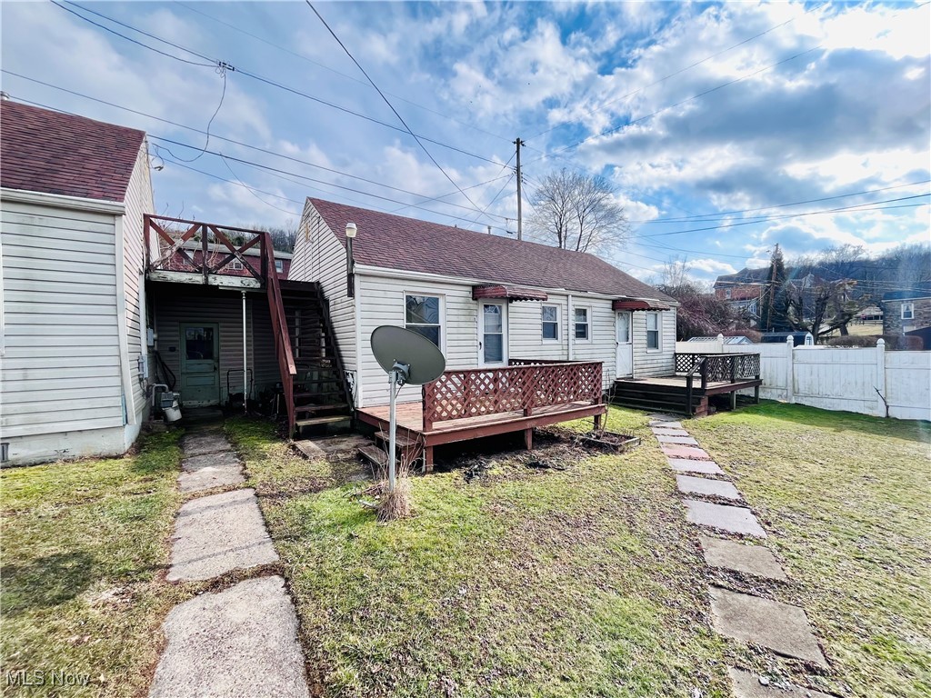 Are you looking for your next investment opportunity? Take a look at this unique rental property located in Chester. You’ll find a duplex, with each unit containing one bed/one bath with a walk in shower, a full kitchen and living room. In addition, there is a single family home with one bedroom/one bathroom, living room, and kitchen. The main house has two bedrooms, a large living room, a full eat in kitchen, and a laundry/storage area. Call today for a tour!