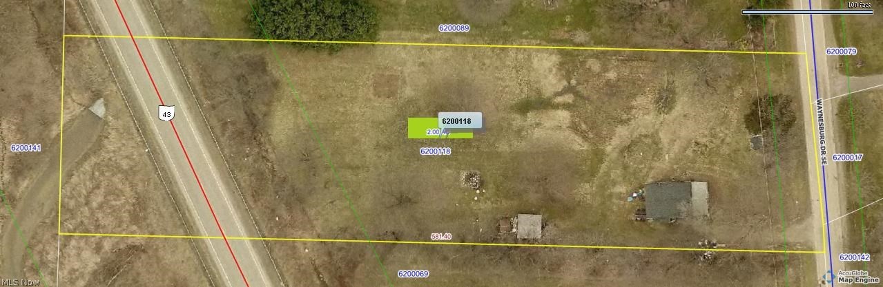 Main image without alt text