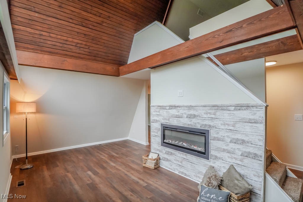 Aurora Shores Condo - Residential