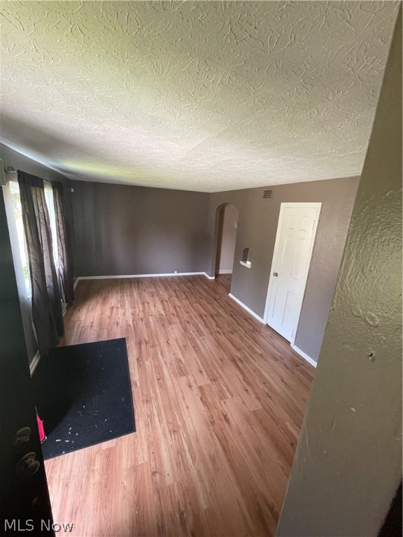 Knickerbocker Land Companys E - Residential Lease