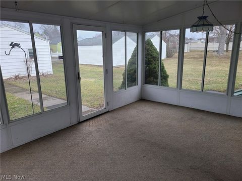 Tiny photo for 1031 Camden Avenue SW, Canton, OH 44706 (MLS # 5188004)