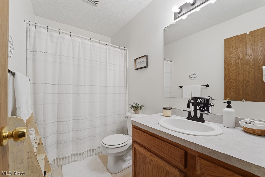 Geneva-on-the-Lake Village - Residential