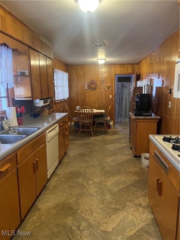 400 Scott Drive, Newcomerstown, Ohio image 8