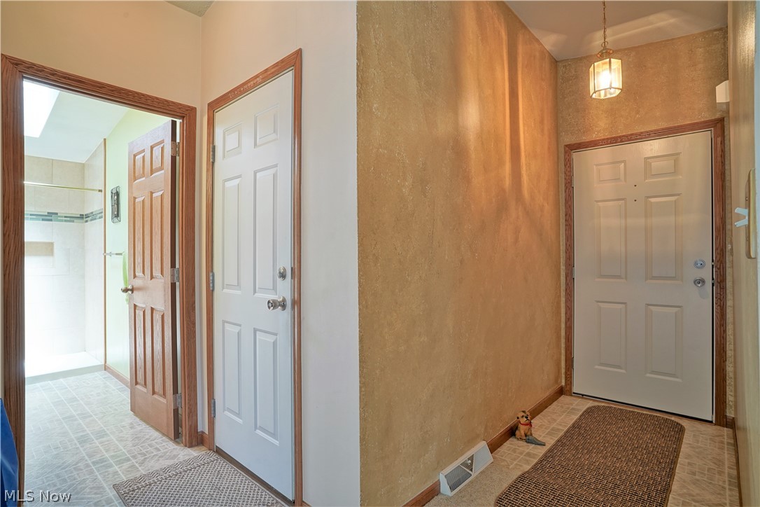 Lakeside Terrace - Residential