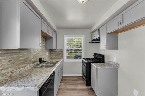 Tiny photo for 15902 Maplewood Avenue, Maple Heights, OH 44137 (MLS # 5224827)