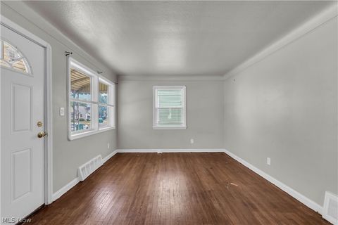 Tiny photo for 15902 Maplewood Avenue, Maple Heights, OH 44137 (MLS # 5224827)