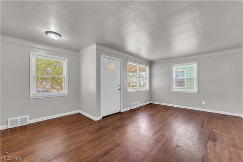 Tiny photo for 15902 Maplewood Avenue, Maple Heights, OH 44137 (MLS # 5224827)